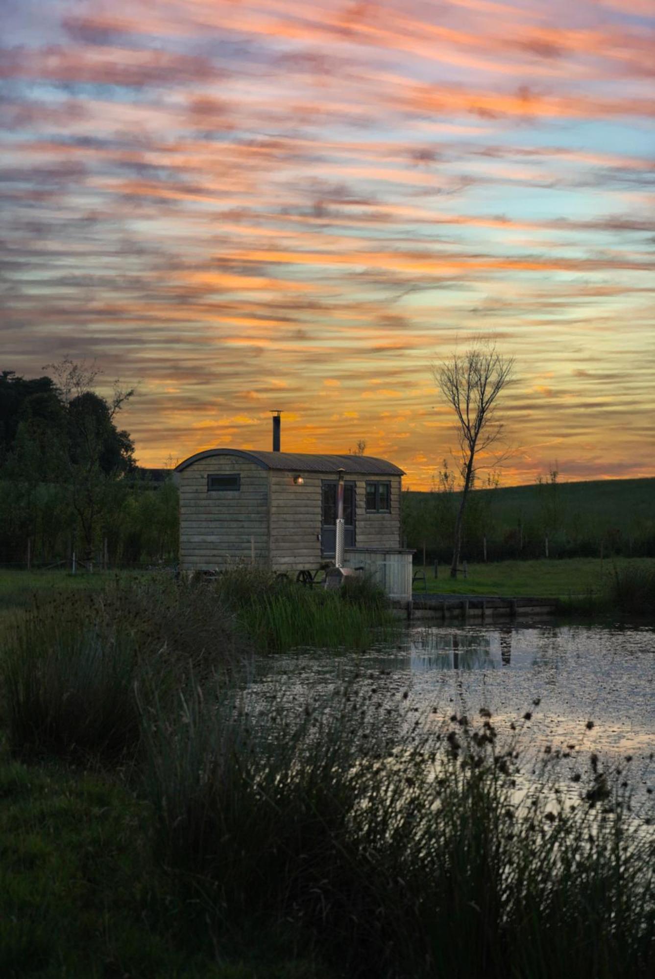 Four Acres Farm Shepherds Huts Donaghadee Exterior photo